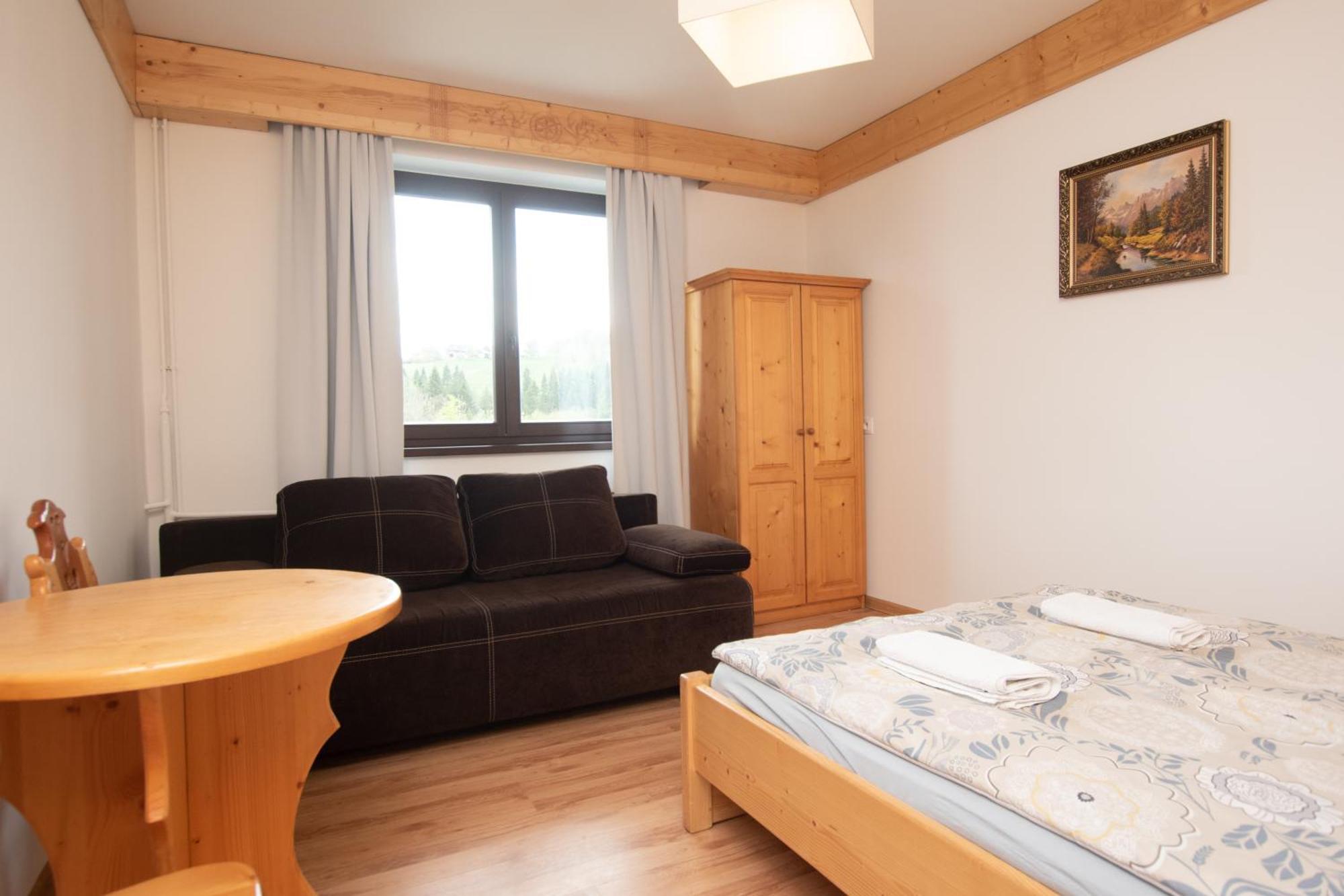 Pod Hawraniem Hotel Jurgow Bagian luar foto